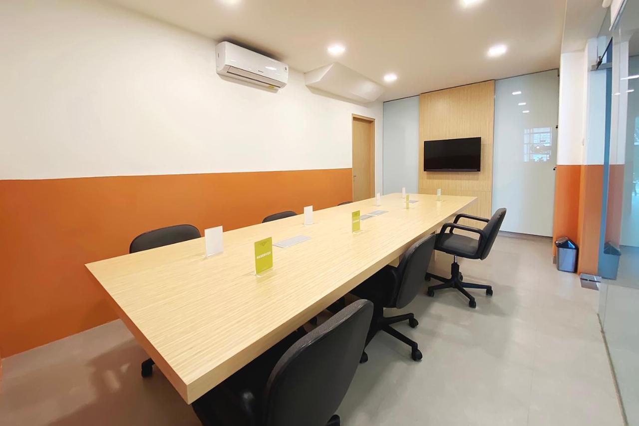 Sanctuary Spaces By Twospaces จาการ์ตา ภายนอก รูปภาพ